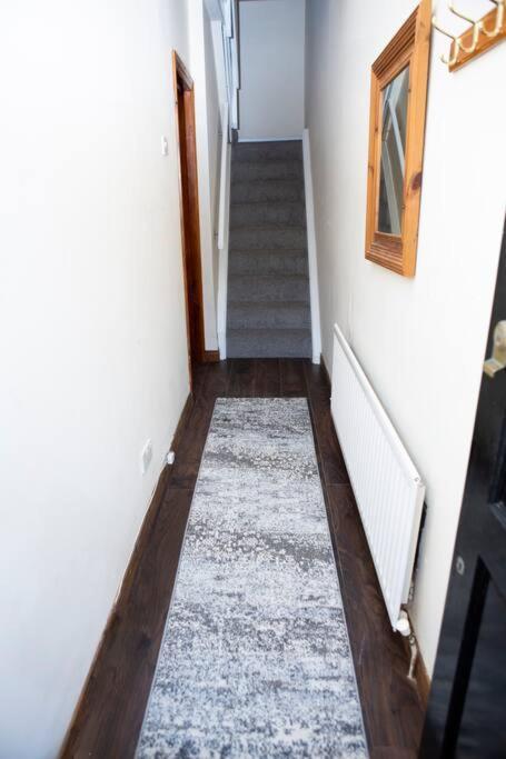 Cheerful 2 Bedroom House In The Heart Of 벨파스트 외부 사진