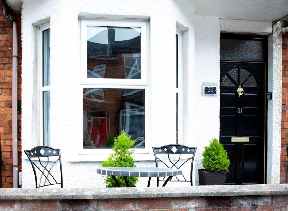 Cheerful 2 Bedroom House In The Heart Of 벨파스트 외부 사진